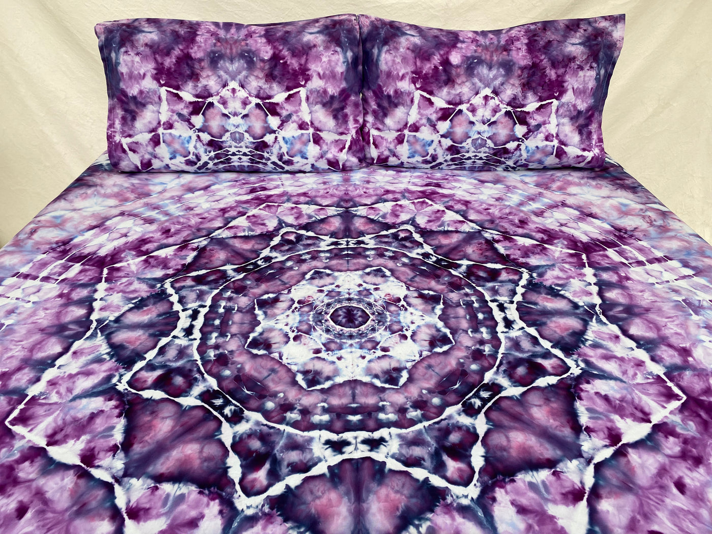 Berry Mandala tie dye Throw Set